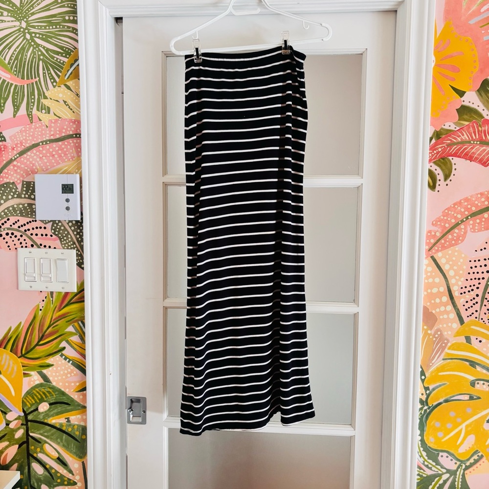 #18 Garage Monochrome Striped Maxi Skirt
